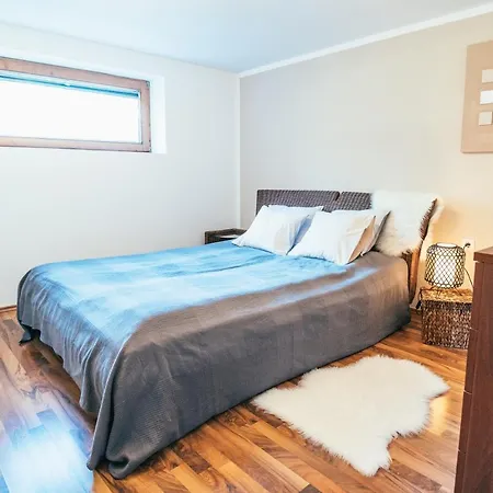 Zack's Mountain Traveler Apartment